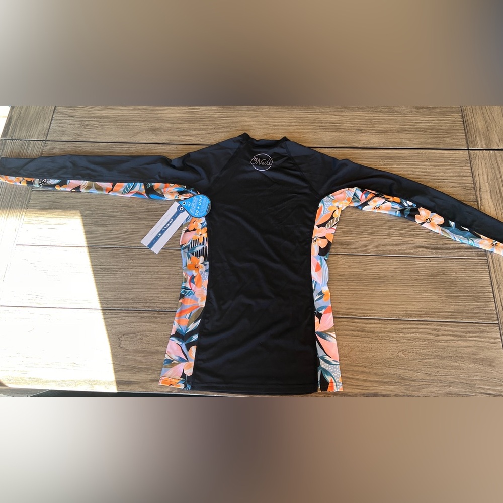 O'NEILL Women's Side Print Long Sleeve Rash Guard size medium
